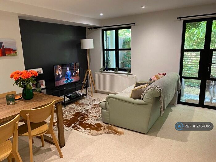1 Bedroom Flat To Rent In Victoria Crescent, London, SE19