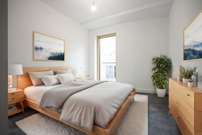 2 Bedroom Apartment To Rent In Apt :: The Quarters, M1