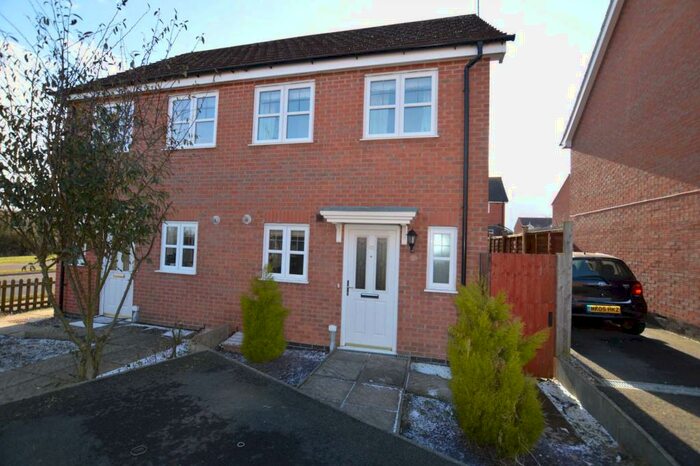 2 Bedroom Semi-Detached House To Rent In Farnborough Close, Corby, NN18