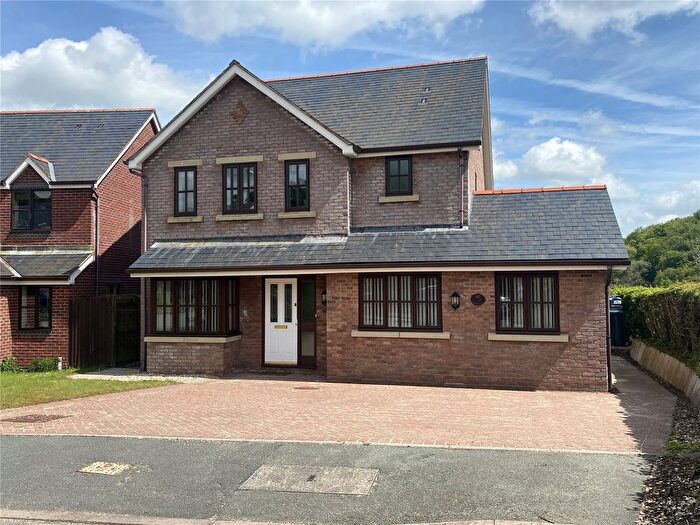 4 Bedroom Detached House To Rent In Parc Yr Onnen, Llanfair Caereinion, Welshpool, Powys, SY21