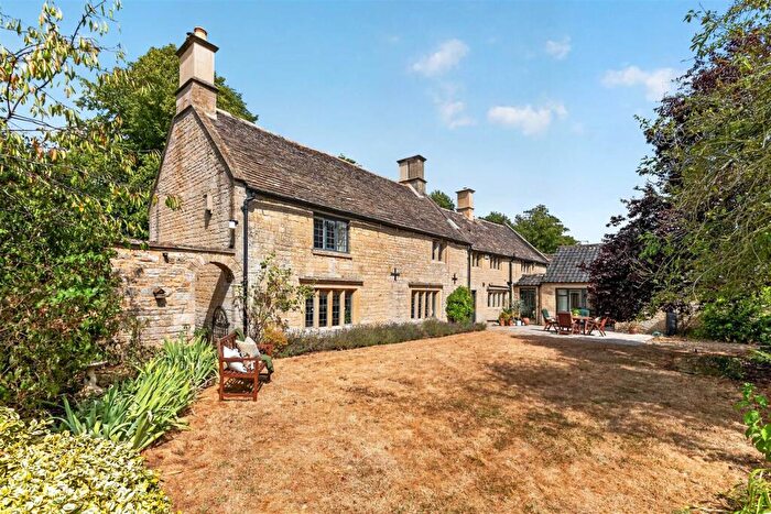 4 Bedroom Character Property For Sale In Main Street, Clipsham, Rutland, LE15