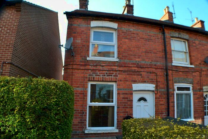 2 Bedroom End Of Terrace House To Rent In Westbourne Terrace Newbury, RG14