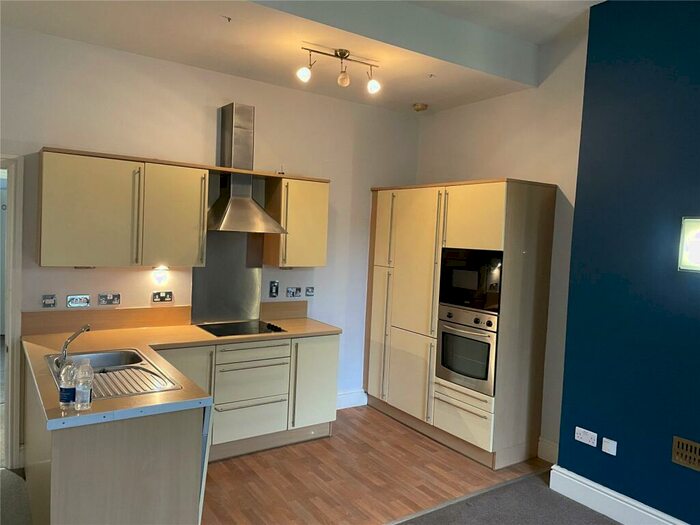 2 Bedroom Apartment To Rent In Saco House, Hagley Road, Edgbaston, Birmingham, B16