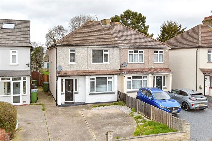3 Bedroom Semi Detached House For Sale In Camborne Road, Welling, Kent, DA16