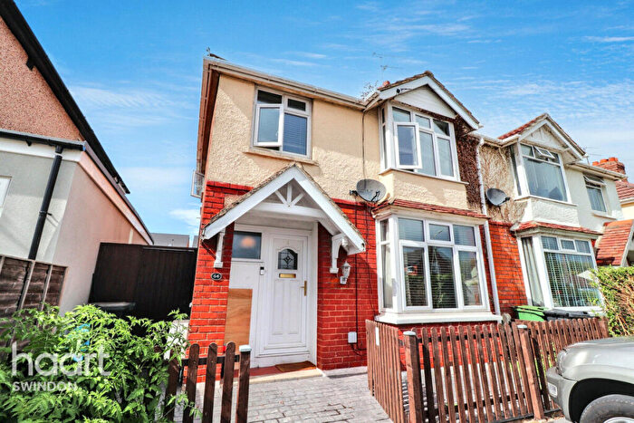 3 Bedroom Semi-Detached House To Rent In Stratton Road, Swindon, SN1