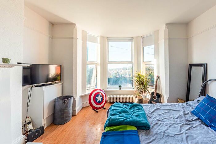 2 Bedroom Apartment To Rent In Porchester Road, Nottingham, NG3