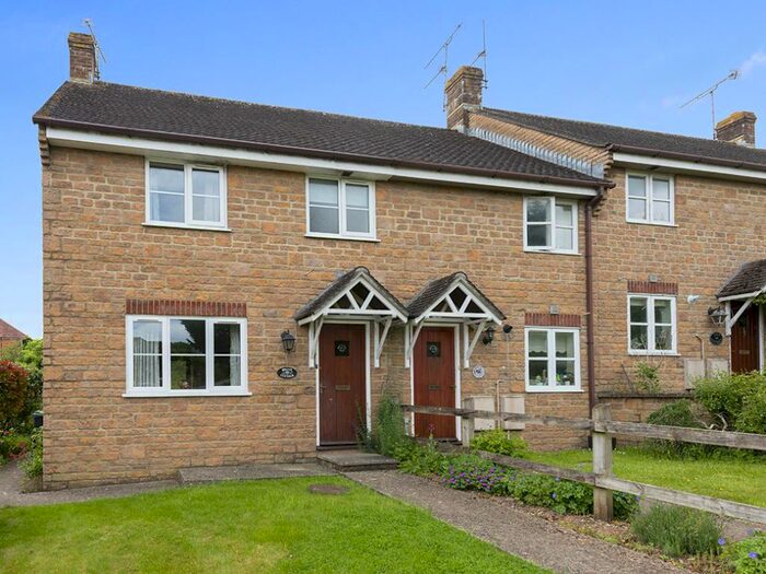 3 Bedroom House To Rent In Castletown Way, Sherborne, DT9