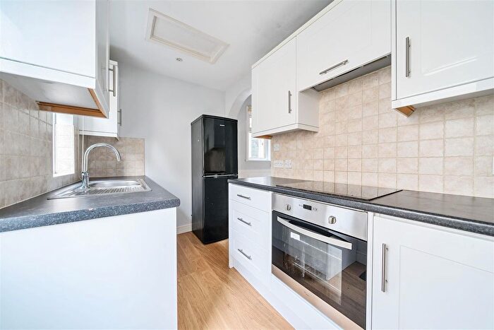 2 Bedroom Flat For Sale In Church Road, Rotherfield, Crowborough, TN6