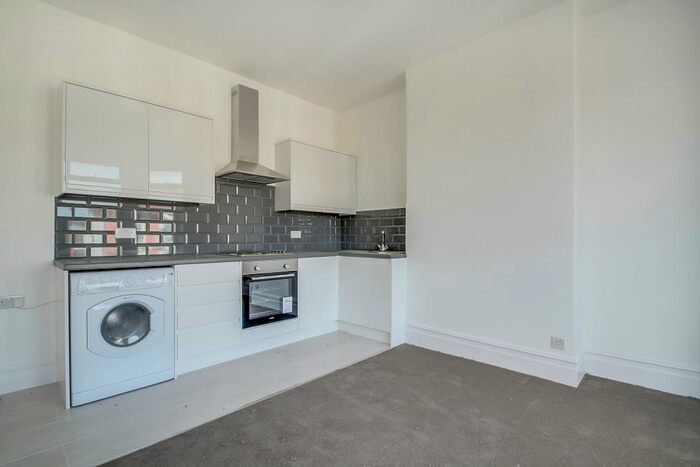 1 Bedroom Flat To Rent In Audley Road, Hendon, NW4