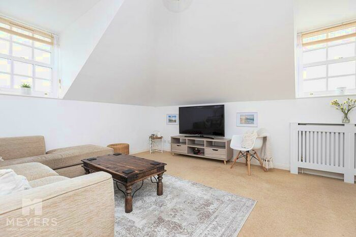2 Bedroom Apartment To Rent In The Stables, Dragoon Way, Christchurch, BH23