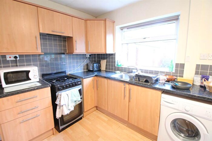 2 Bedroom End Of Terrace House To Rent In **£pppw Excluding Bills** Abbey Bridge, Lenton, NG7