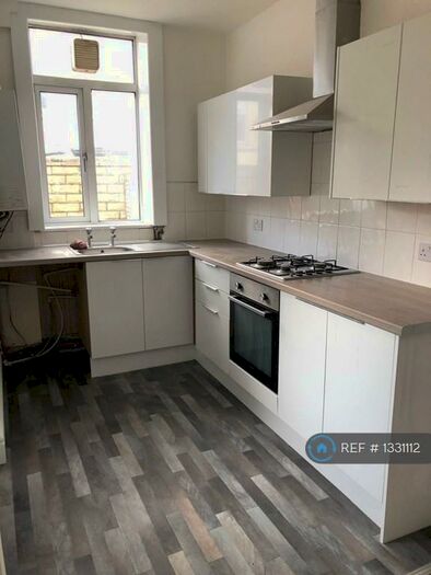 3 Bedroom Terraced House To Rent In Sultan Street, Accrington, BB5