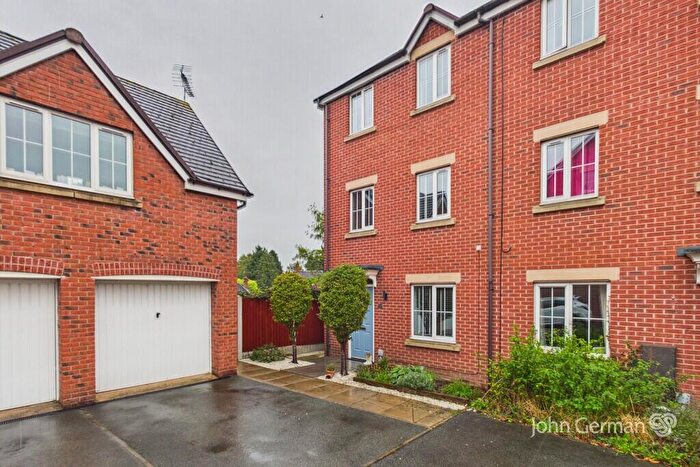 4 Bedroom End Of Terrace House For Sale In The Limes, Uttoxeter, ST14