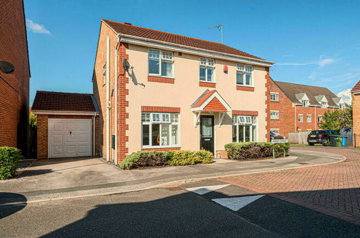 4 Bedroom Detached House To Rent In Amber Street, Berry Hill, NG18