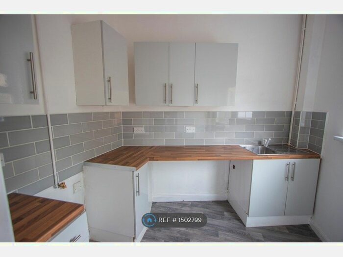 2 Bedroom Terraced House To Rent In Llanvair Road, Newport, NP19