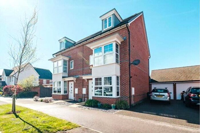 4 Bedroom Semi-Detached House To Rent In Benjamin Gray Drive, Littlehampton, West Sussex, BN17