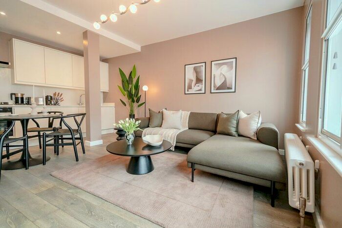 1 Bedroom Apartment To Rent In Back Hill, London, EC1R