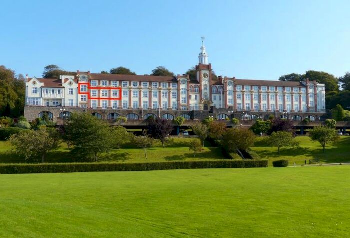 3 Bedroom Apartment To Rent In Fedden Village - Portishead, BS20