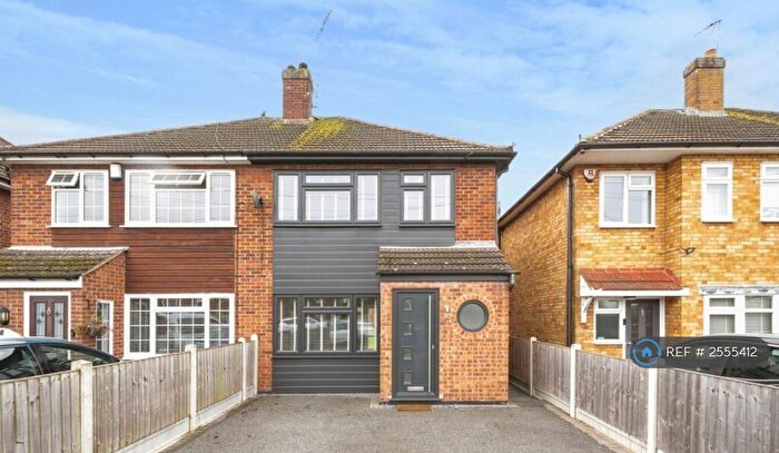 3 Bedroom Semi-Detached House To Rent In Doddinghurst Road, Brentwood, CM15