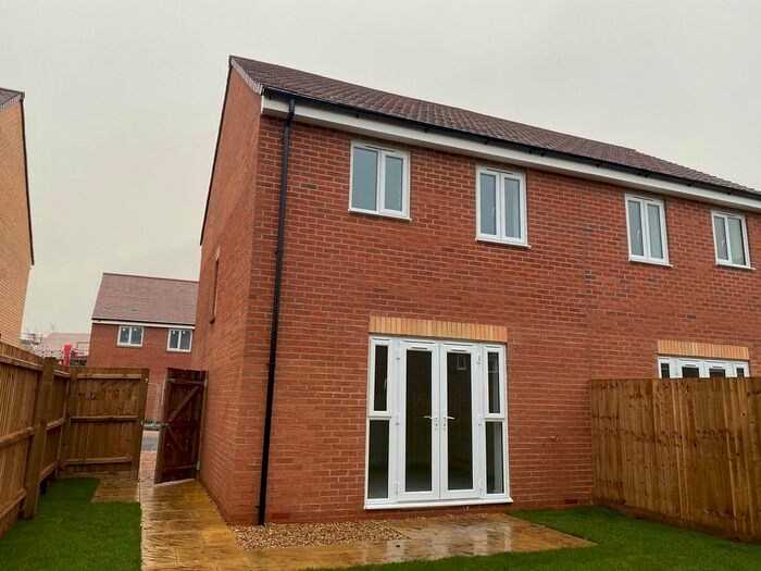 2 Bedroom Semi-Detached House To Rent In Towcester Court, Bourne, Bourne, PE10