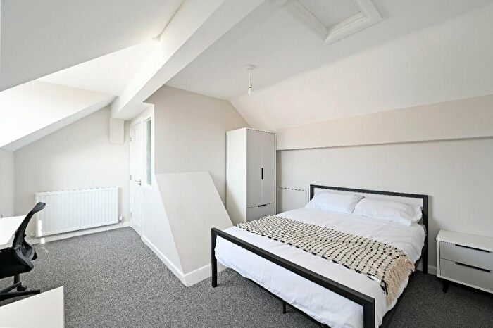 2 Bedroom Apartment To Rent In Alderson Road, Sheffield, S2