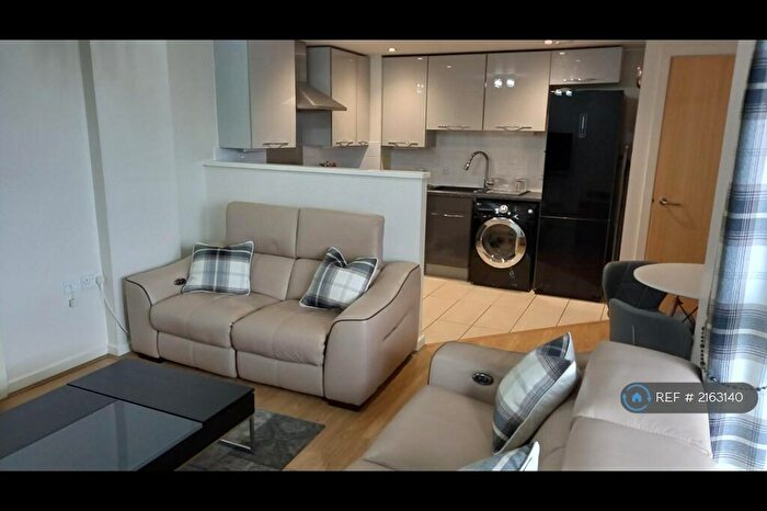 2 Bedroom Flat To Rent In Forest Lane, London, E15