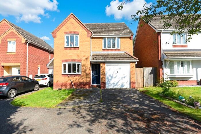 3 Bedroom Detached House For Sale In Burton Way, Spaldwick, PE28