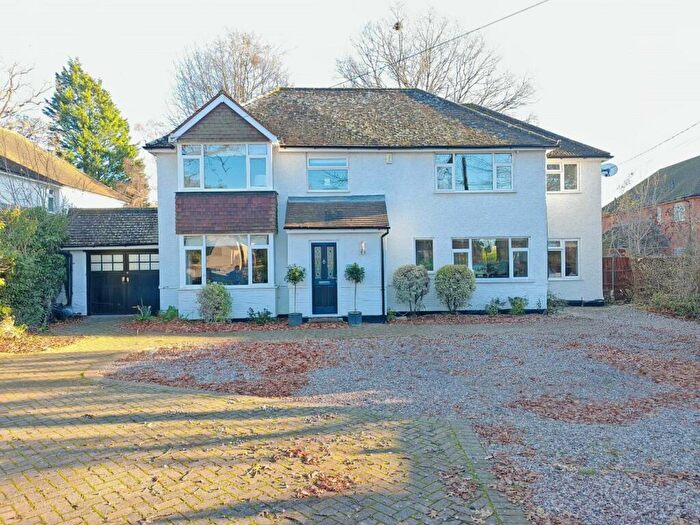 6 Bedroom House To Rent In Finchampstead Road, Wokingham, RG40