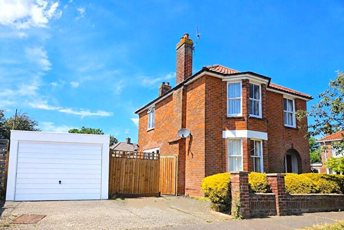 3 Bedroom Detached House For Sale In Cecil Road, Dereham, Mins Walk Town Centre, NR20