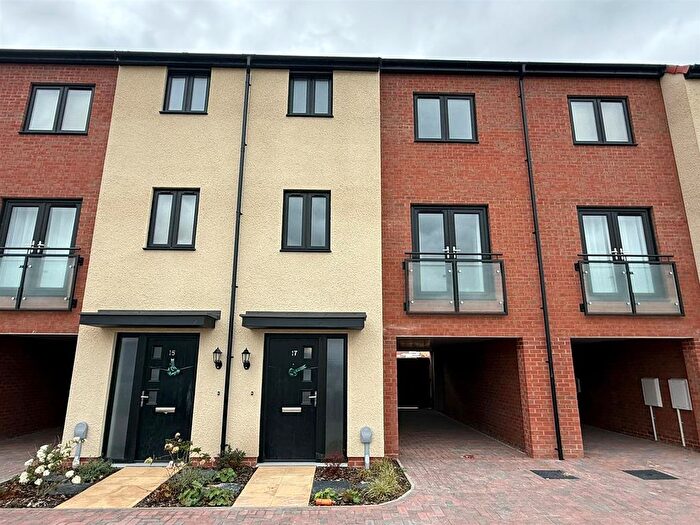 3 Bedroom Terraced House To Rent In Hampton Green, Peterborough, PE7