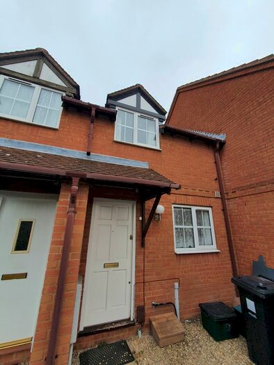 2 Bedroom Property To Rent In Lapwing Close, Bradley Stoke, Bristol, BS32