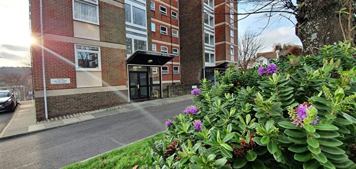 2 Bedroom Flat To Rent In Selmeston House, Upperton Road, Eastbourne, BN21