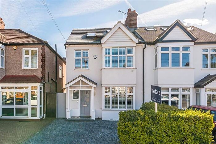 4 Bedroom Property For Sale In Linchmere Road, Lee, SE12