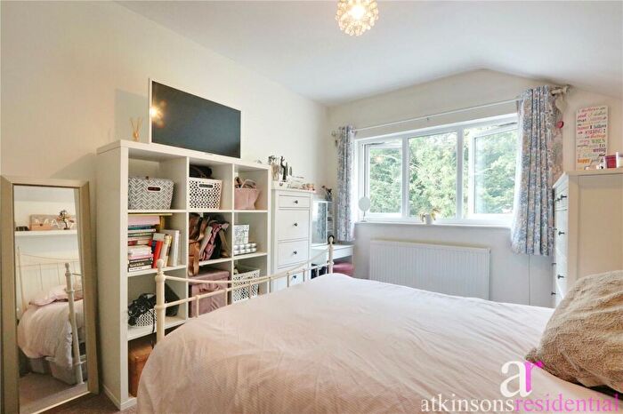 2 Bedroom Apartment For Sale In St. Andrews Road, Enfield, Middlesex, EN1