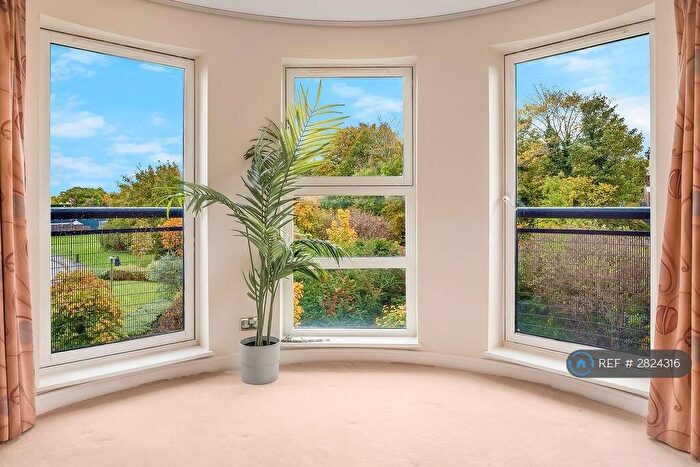 2 Bedroom Flat To Rent In Meggetland View, Edinburgh, EH14