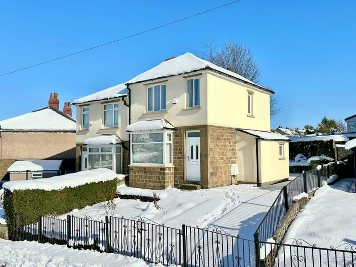 3 Bedroom Semi-Detached House To Rent In Sandene Avenue, Huddersfield, West Yorkshire, HD4