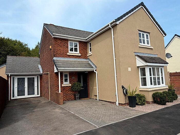 3 Bedroom Detached House For Sale In Lakeside Close, Nantyglo, Ebbw Vale, Blaenau Gwent, NP23