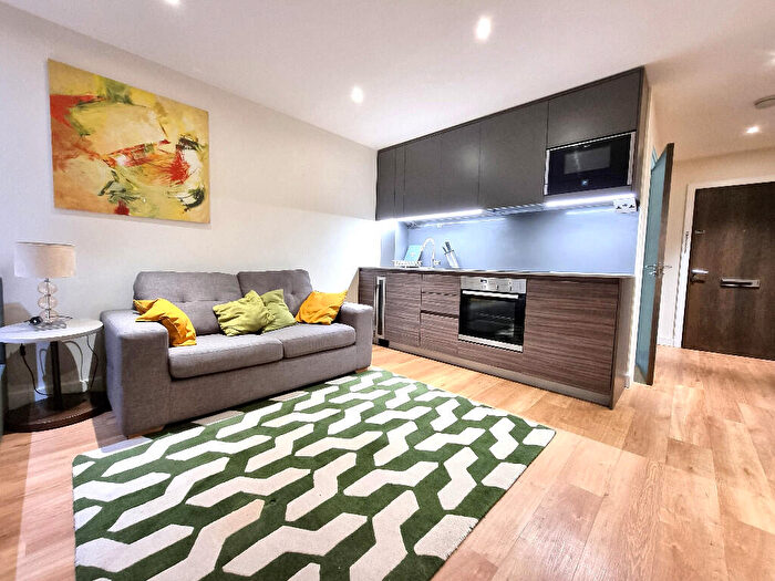 Studio To Rent In Golding House, Beaufort Square, London, NW9