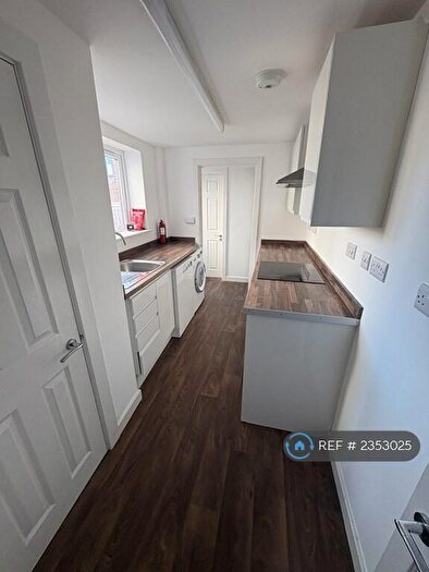 4 Bedroom Terraced House To Rent In Whitehall Road, Bristol, BS5