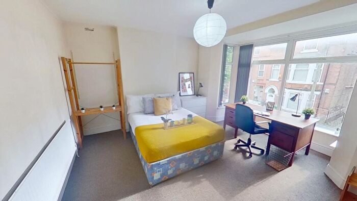 5 Bedroom House To Rent In Derby Grove, Nottingham, Nottinghamshire, NG7