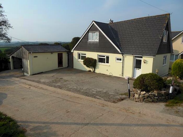 4 Bedroom Bungalow To Rent In South Stroxworthy, Woolsery, EX39