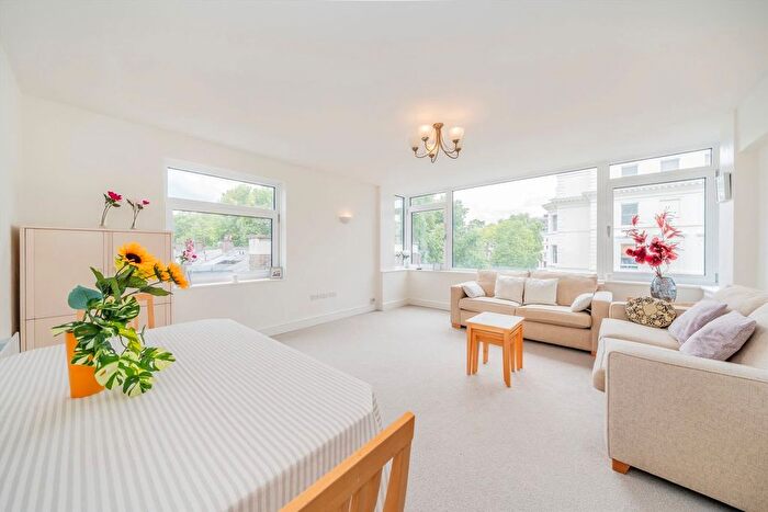 2 Bedroom Flat For Sale In Stanhope Gardens, South Kensington, SW7