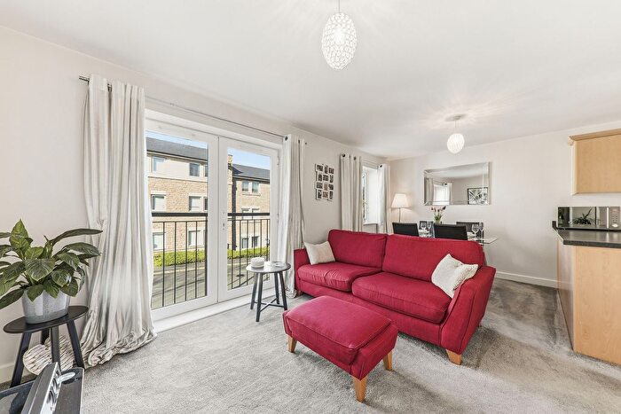 1 Bedroom Flat For Sale In Cornmill View, Horsforth, LS18