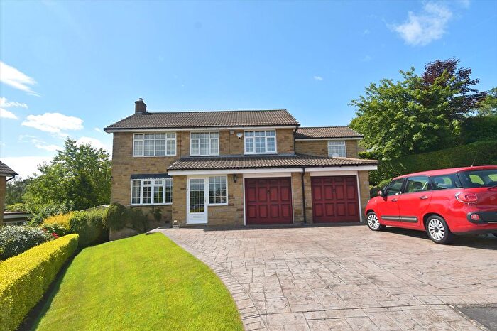4 Bedroom Detached House For Sale In Meadow Close, Whaley Bridge, SK23