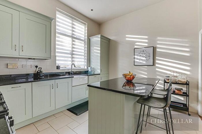 4 Bedroom Town House To Rent In St. Francis Close, Buntingford, SG9