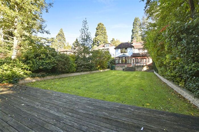 5 Bedroom Detached House To Rent In Canons Drive, Edgware, HA8