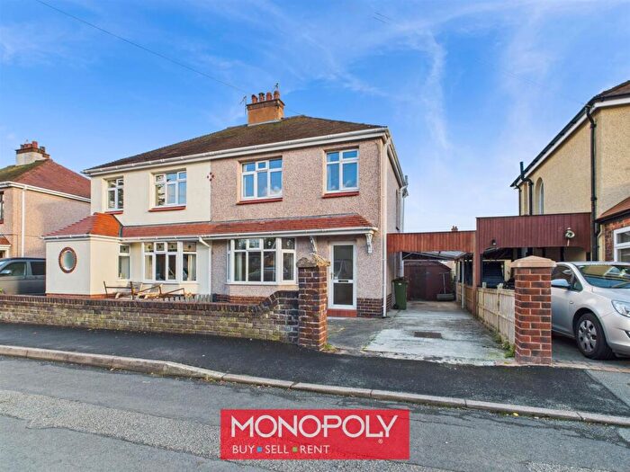 3 Bedroom House For Sale In Castle View Estate, Denbigh, LL16