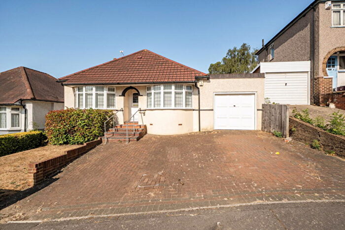 3 Bedroom Detached Bungalow For Sale In Thirlmere Road, Barnehurst, DA7