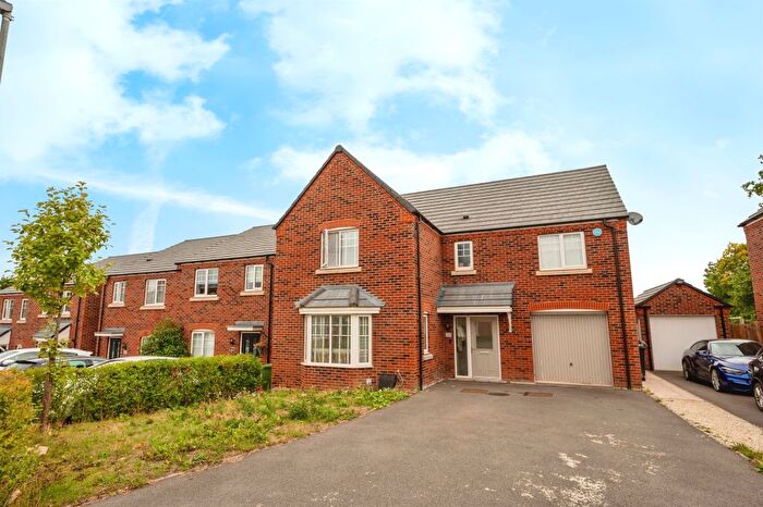 4 Bedroom Detached House For Sale In Columbine Road, Droitwich, WR9