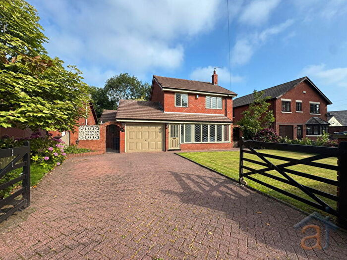 3 Bedroom Detached House For Sale In Clyffes Farm Close Scarisbrick Ormskirk, L40